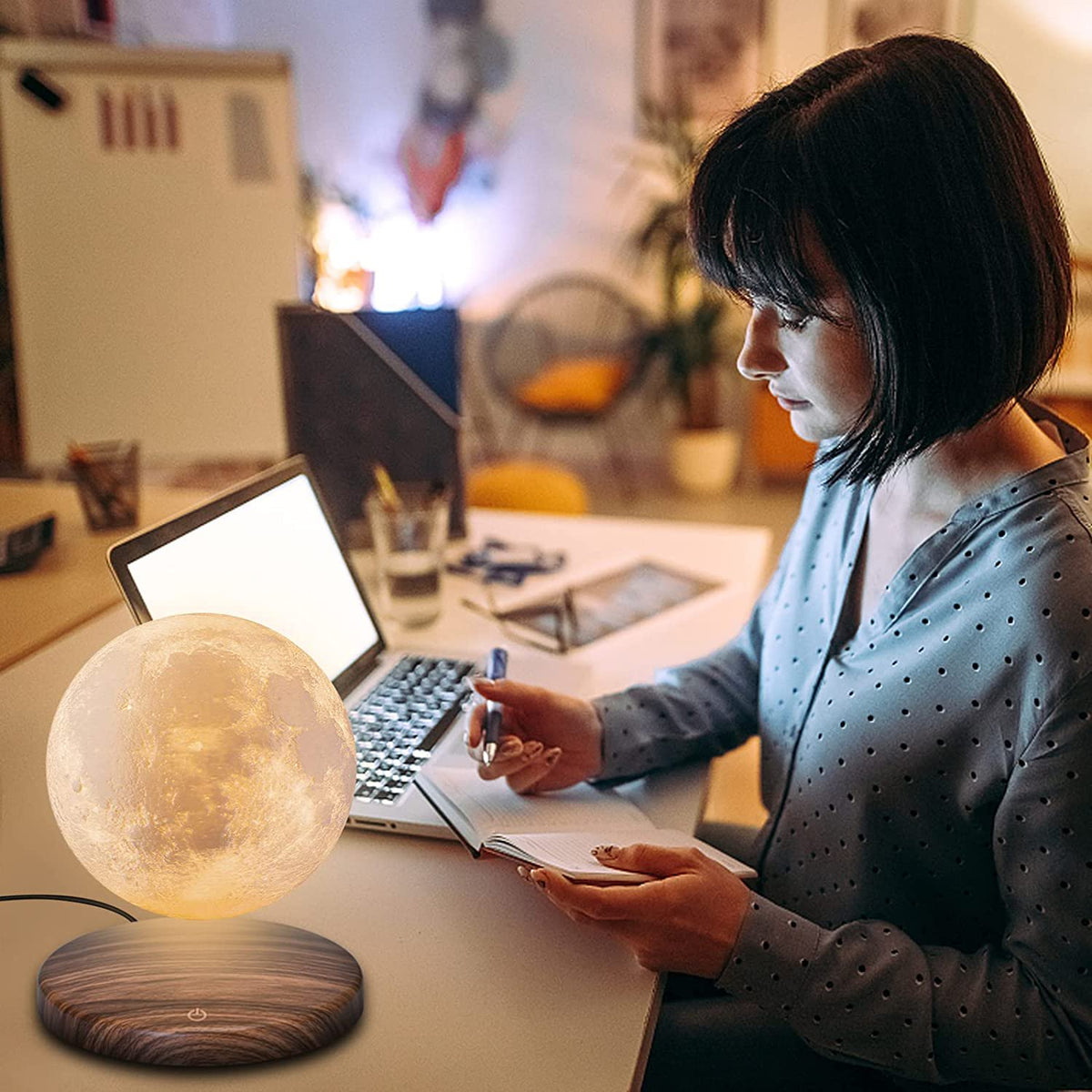 Levitating Moon Lamp – Wholesale Send